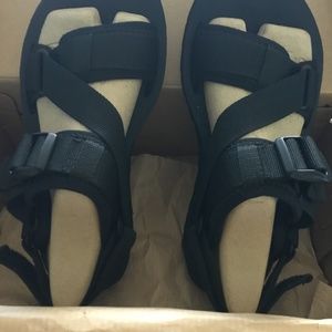 Merrell sandals, black size 8 women’s
